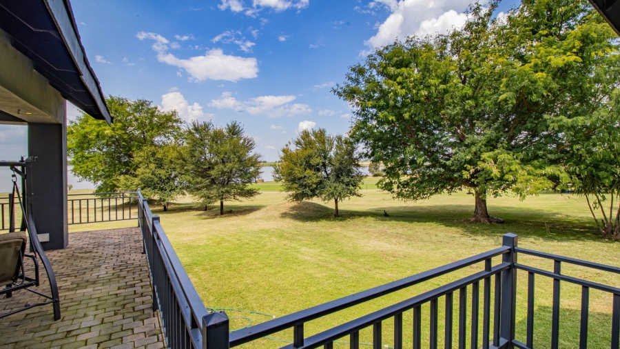 3 Bedroom Property for Sale in Oranjeville Free State